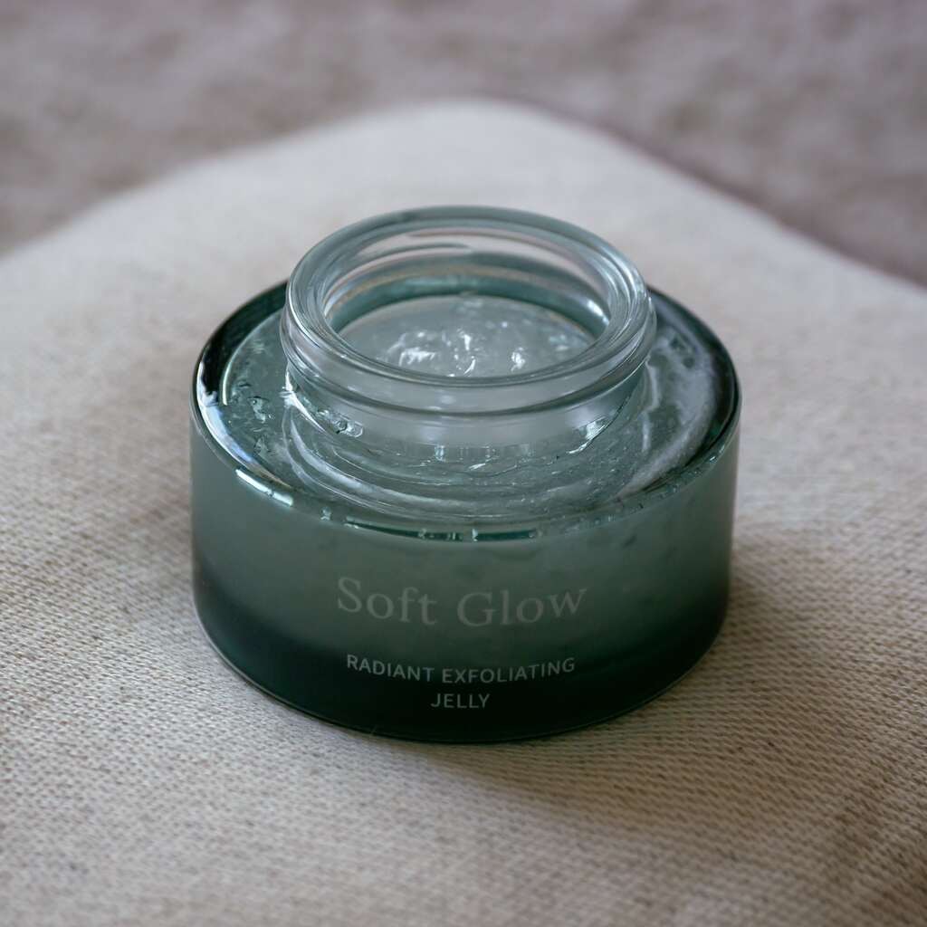 Soft Glow Radiant Exfoliating Jelly, 50ml - Image 8
