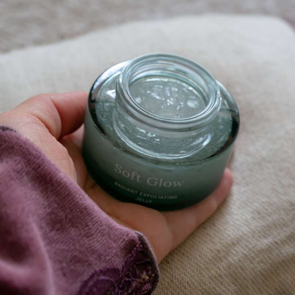 Soft Glow Radiant Exfoliating Jelly, 50ml - Image 2